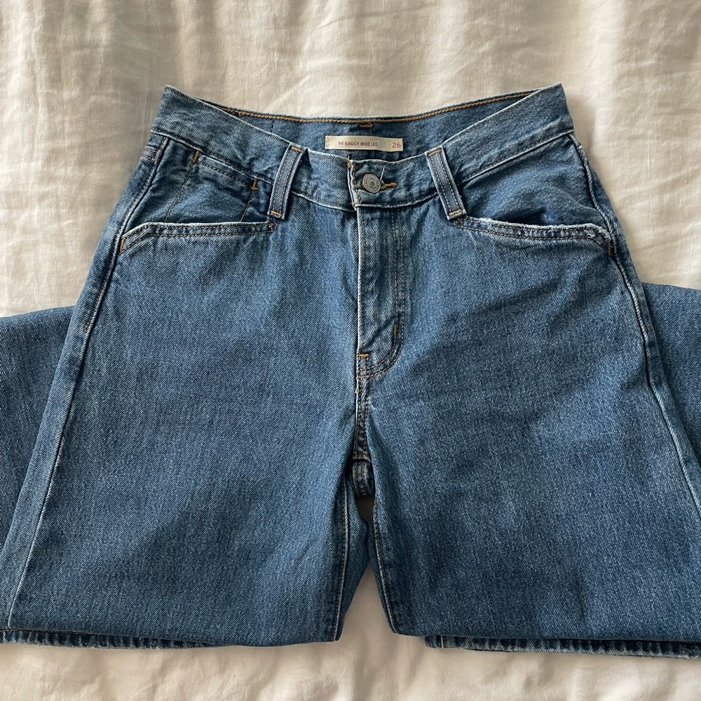 Levi’s ‘94 Baggy Wide Leg Jeans - Size 26